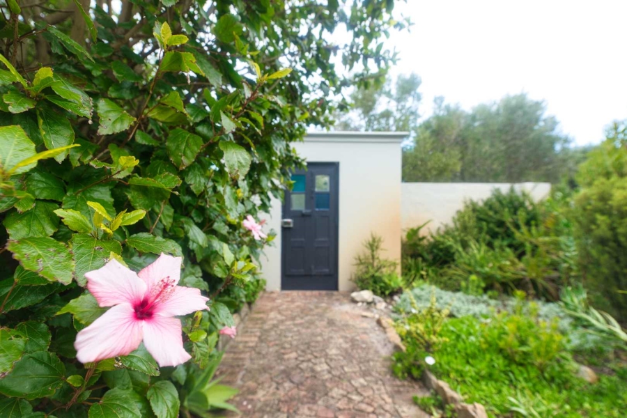7 Bedroom Property for Sale in Voelklip Western Cape